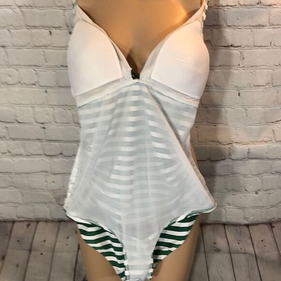 Green & White Striped Swimsuit Built In Bra See Measurements - Picture 13 of 15